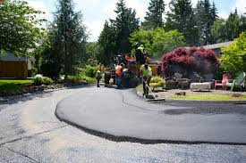 Best Custom Driveway Design  in Essexville, MI